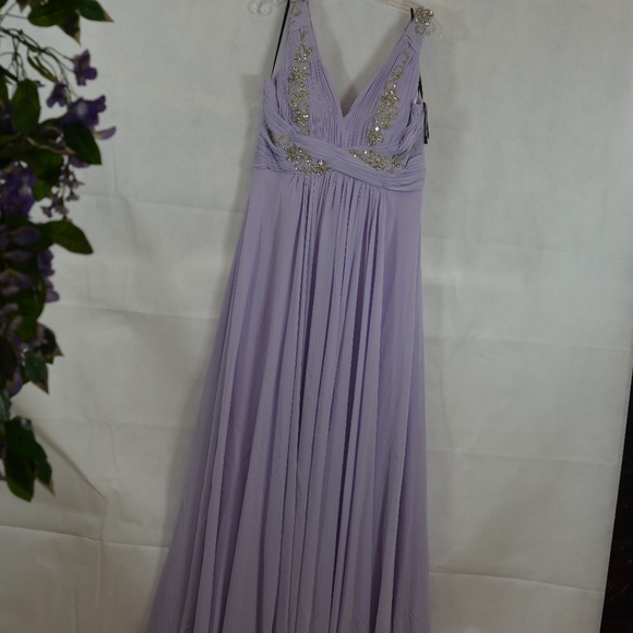 Lilac Beaded Sequin Rhinestone Gown SZ 14 NWT - Picture 1 of 16